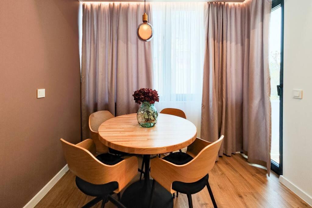 Opal Beachfront Apartment Varna Dış mekan fotoğraf
